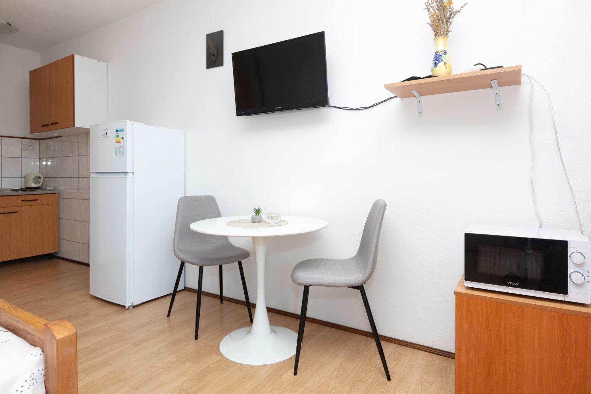 Apartments With A Parking Space Pirovac, Sibenik - 13263 חדר תמונה