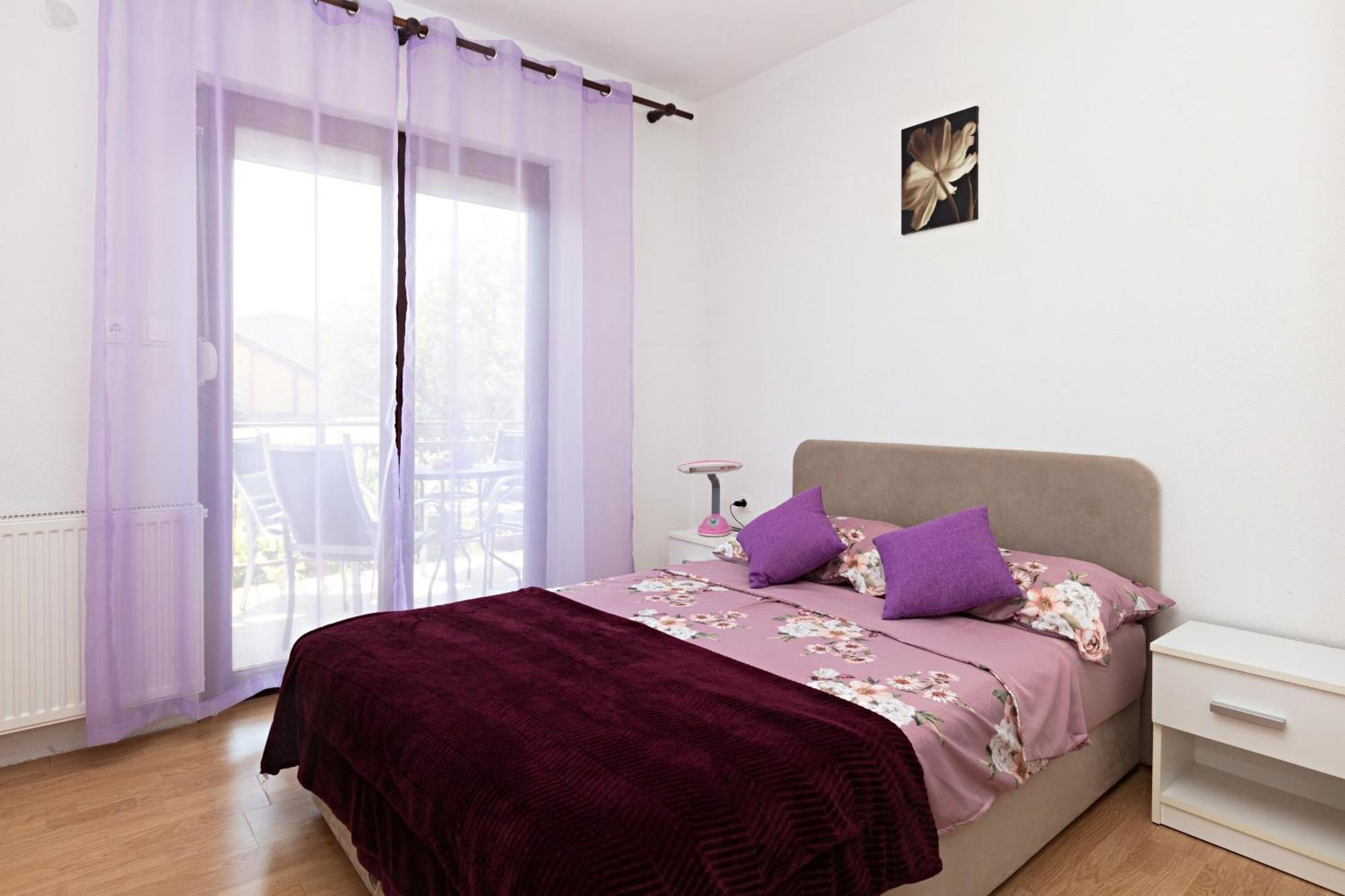 Apartments With A Parking Space Pirovac, Sibenik - 13263 מראה חיצוני תמונה