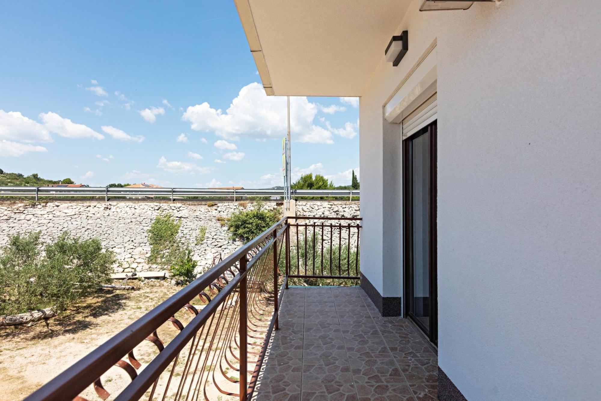 Apartments With A Parking Space Pirovac, Sibenik - 13263 מראה חיצוני תמונה